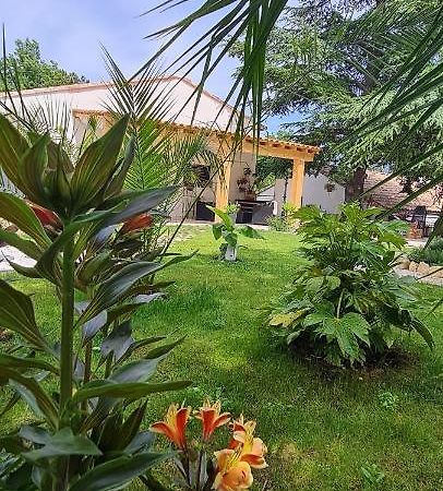 Gite Les 2 Cedres Villa Cardet Exteriör bild